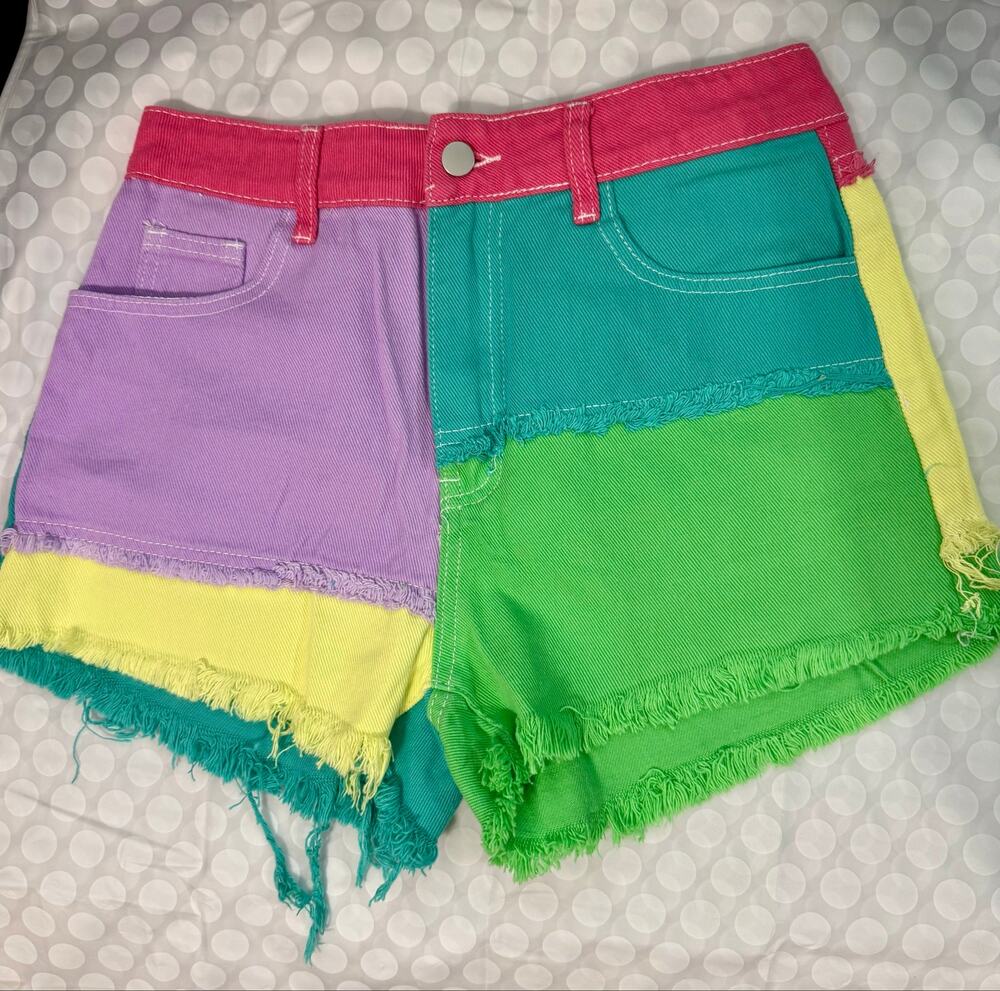 SHEIN Color Block Raw Hem Shorts – Multicolor High Waist